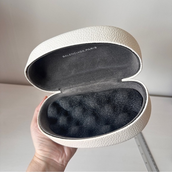 Sunglasses Case by Balenciaga - Picture 5 of 6